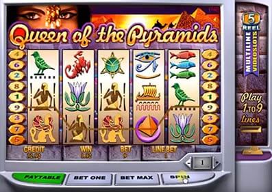 Queen of Pyramids gameplay screenshot 3 small