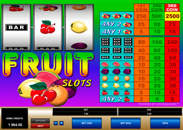 Fruit Slots gameplay screenshot 1 small