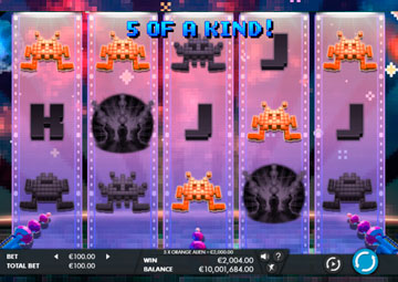 8 Bit Intruders gameplay screenshot 3 small