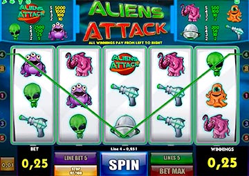 Aliens Attack gameplay screenshot 2 small